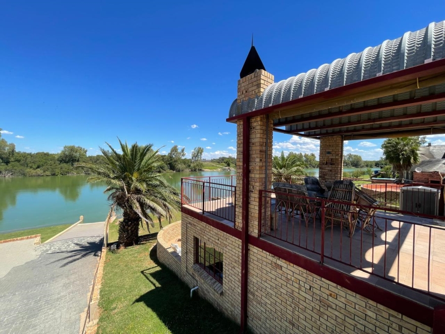 3 Bedroom Property for Sale in Bloemhof North West